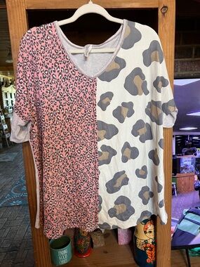 Now N Forever Pink and Cream Leopard Print Short Sleeve Tee